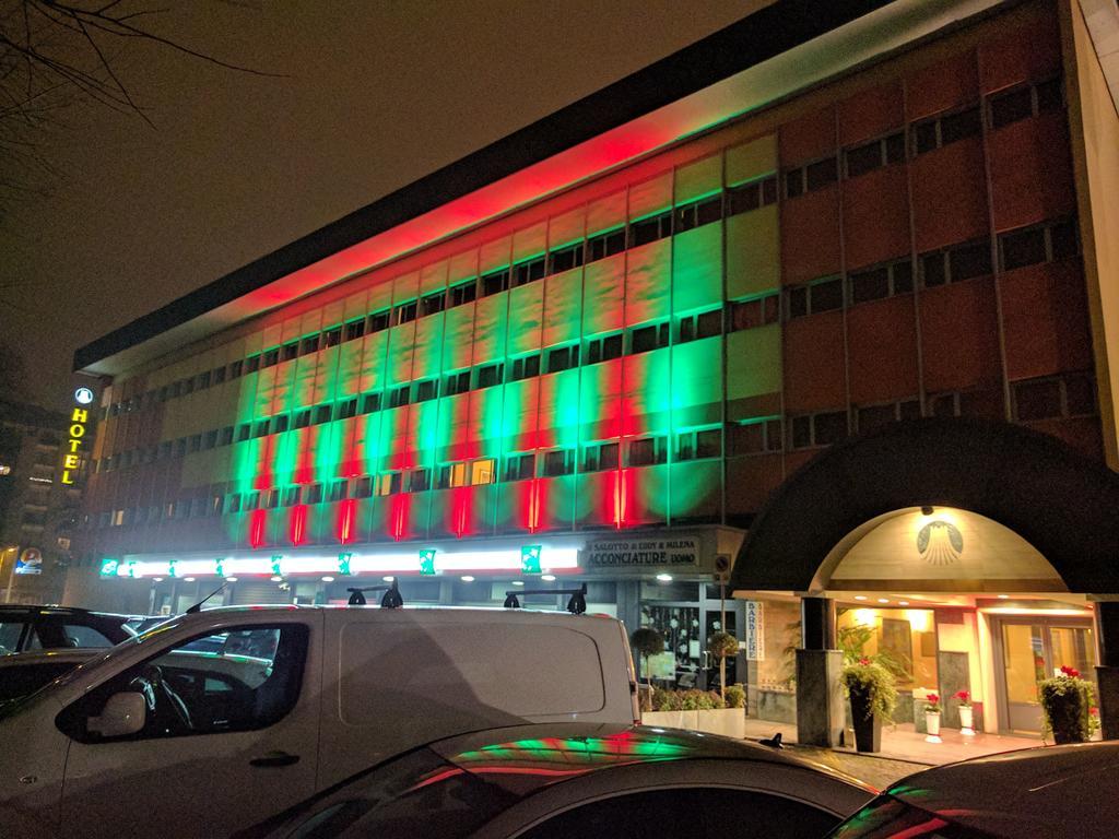 Santa Barbara Hotel San Donato Milanese Exterior photo